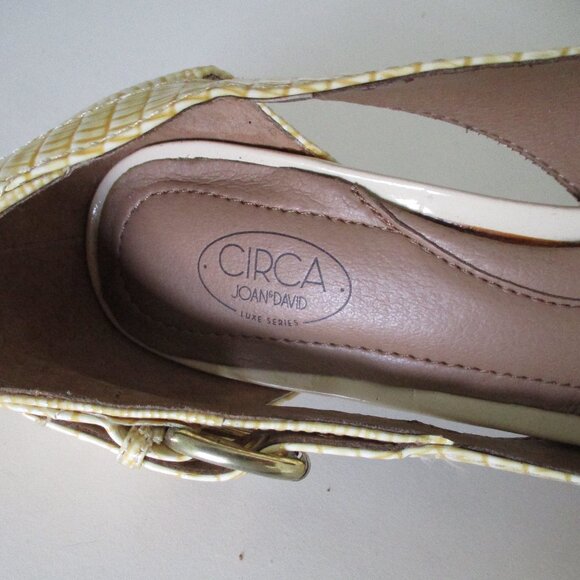 Kitten Heels - Picture 8 of 10